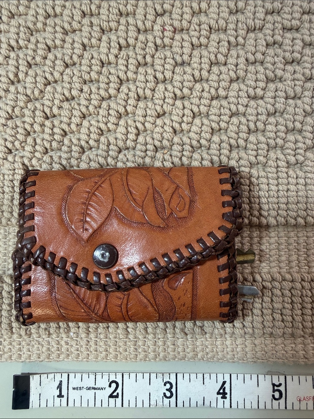 Artisan Tan and Dark Brown Tooled Leather Key Wallet